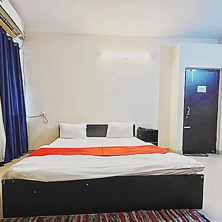 The Clovers Inn Patna  Extérieur photo