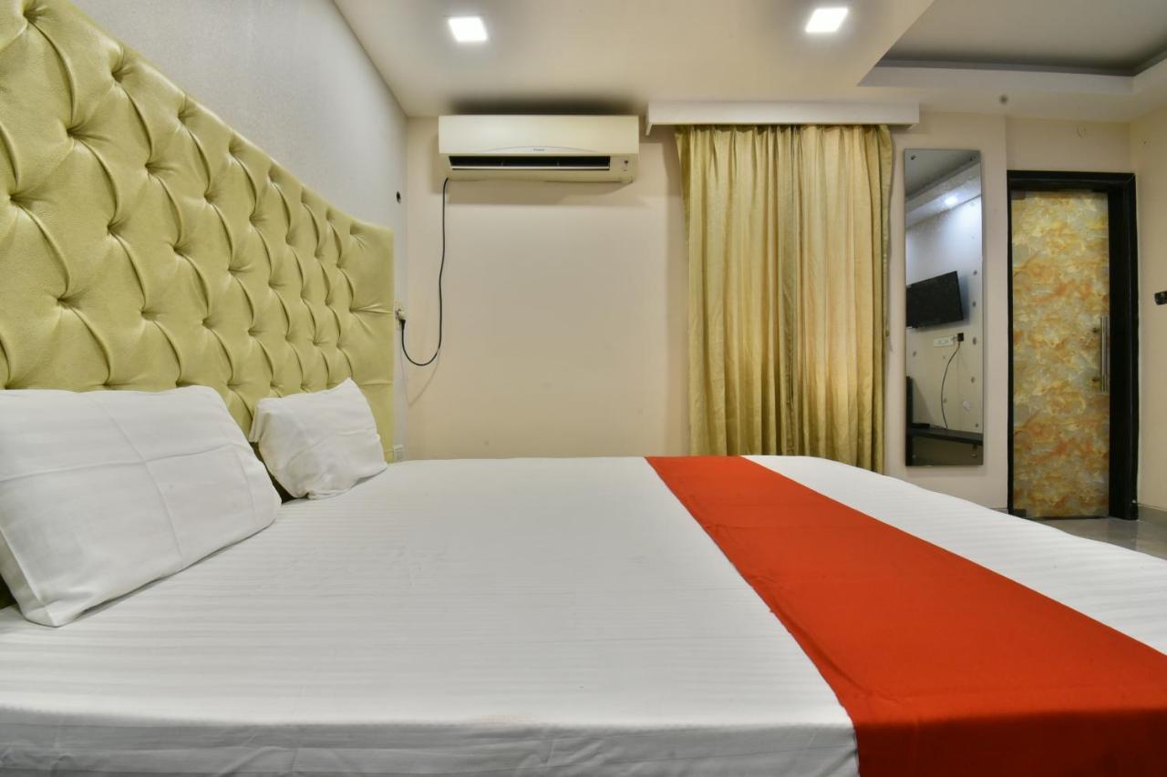 The Clovers Inn Patna  Extérieur photo