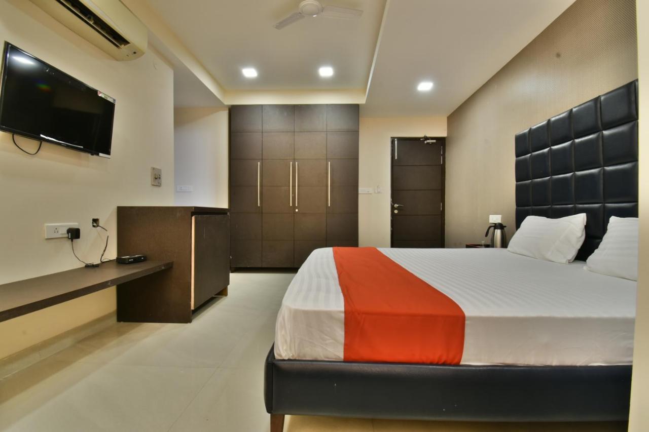 The Clovers Inn Patna  Extérieur photo