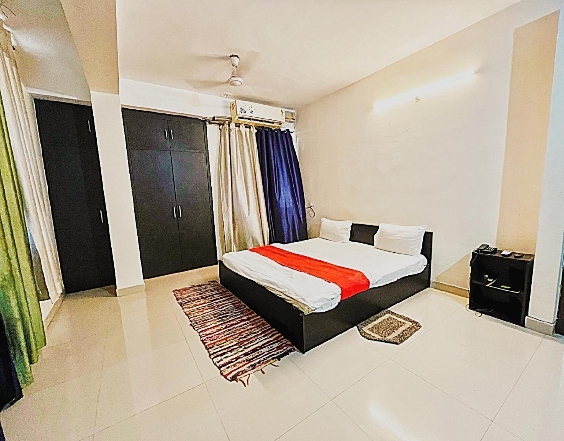 The Clovers Inn Patna  Extérieur photo